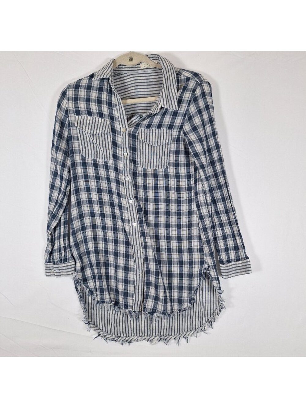 C'Isa Plaid Button down Long Sleeve Shirt size Medium